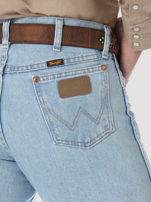 Wrangler® Cowboy Cut® Slim Fit Active Flex Jeans in Bleach