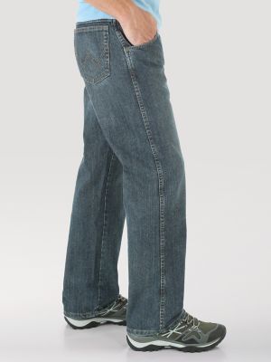 Wrangler Rugged Wear® Relaxed Fit Mid Rise Jean in Granite