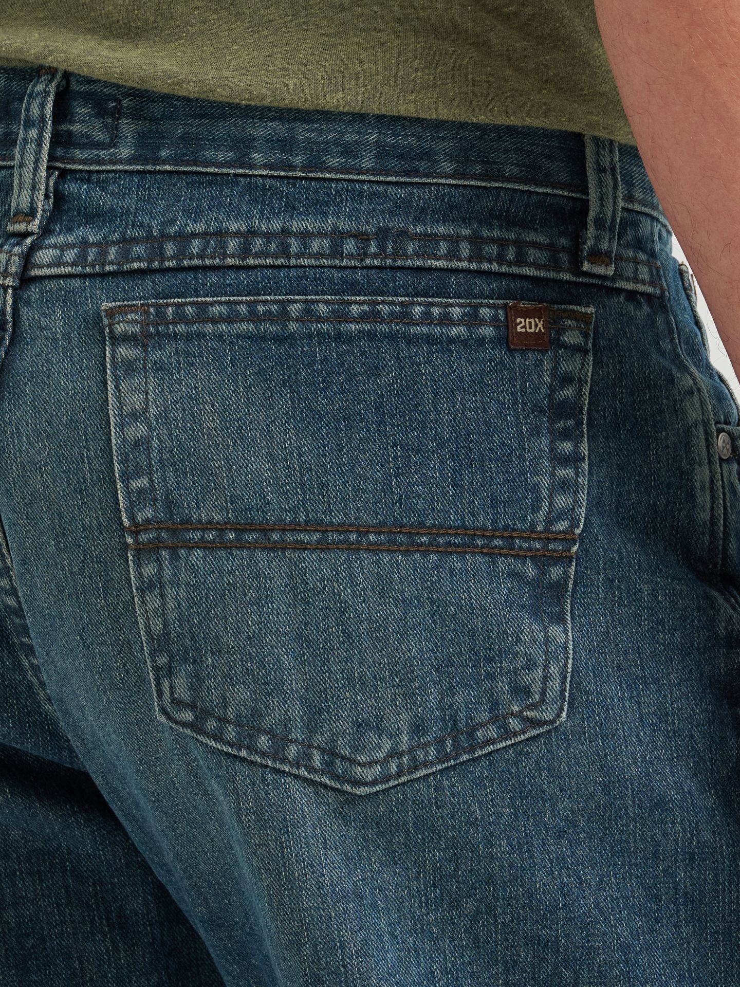 Мужские джинсы Wrangler 20X® No. 33 Extreme Relaxed Fit Jean, цвет: Тёмно-синий — фото 4