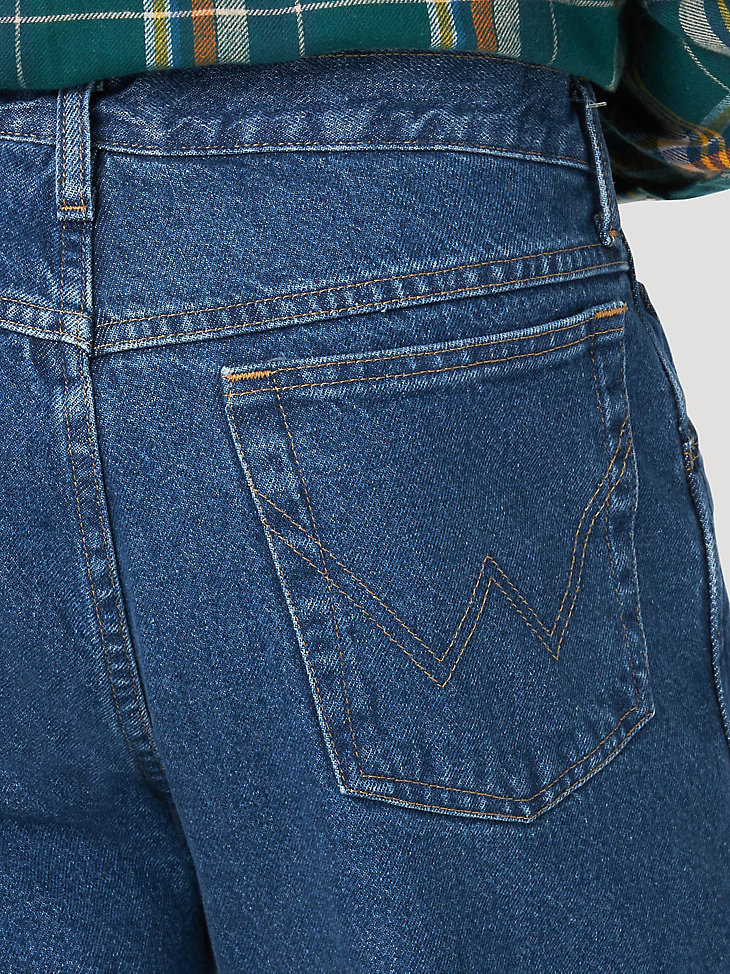 Wrangler Rugged Wear® Fleece Lined Relaxed Fit Jean in Stonewash alternative view 3