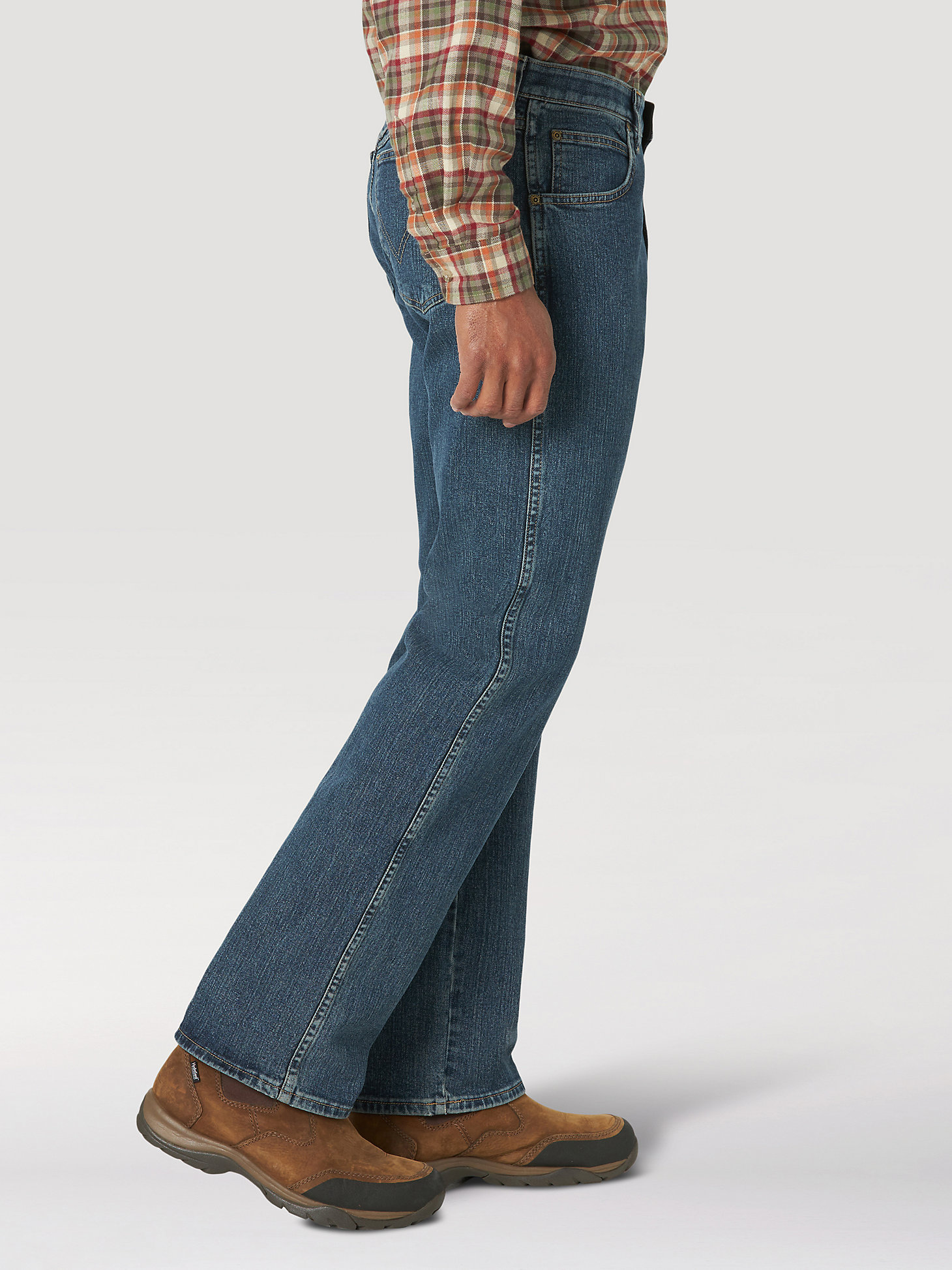 Wrangler Rugged Wear® Performance Series Relaxed Fit Jean in Mid Stone alternative view 1