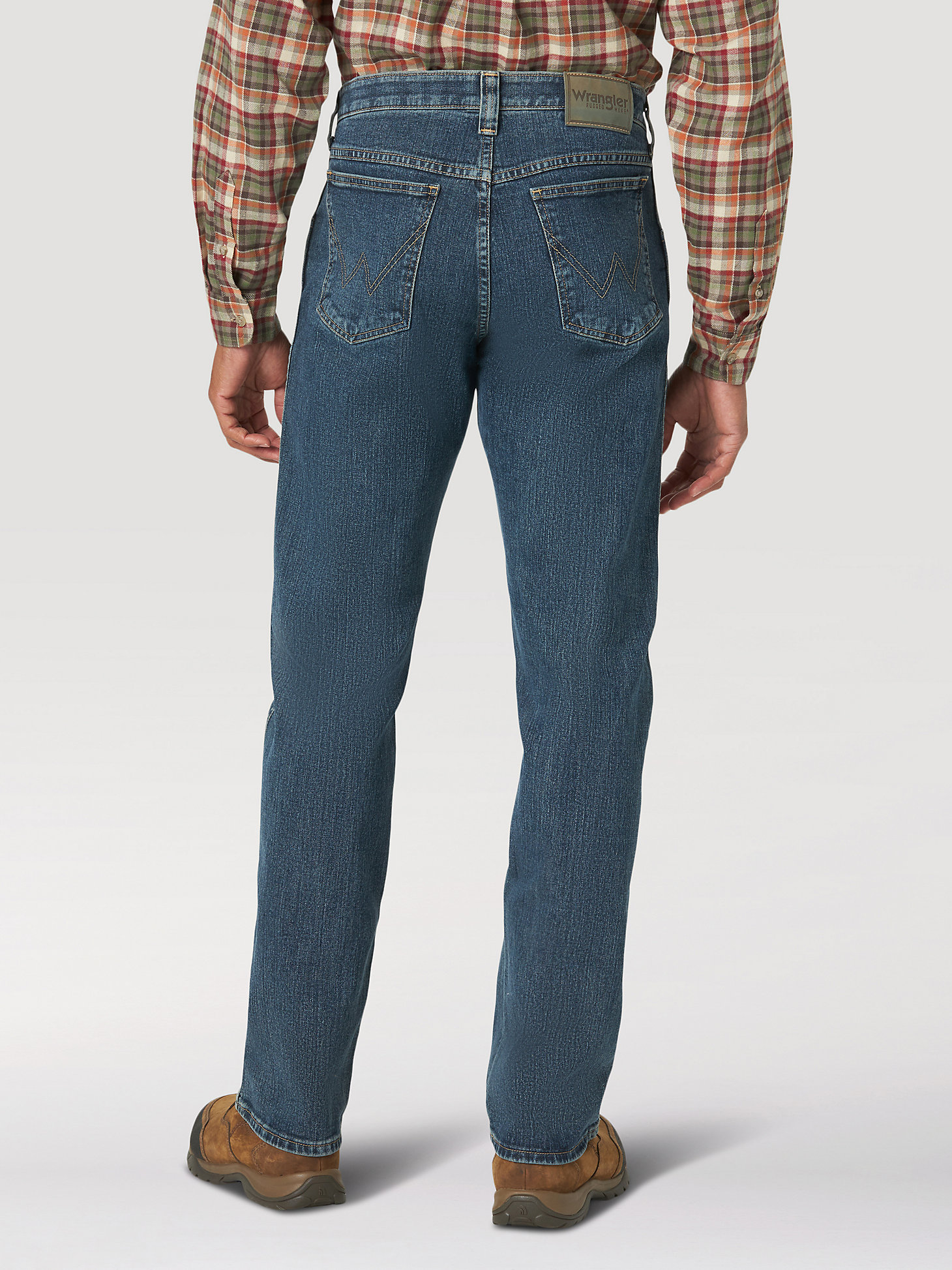 Wrangler Rugged Wear® Performance Series Relaxed Fit Jean in Mid Stone alternative view 2