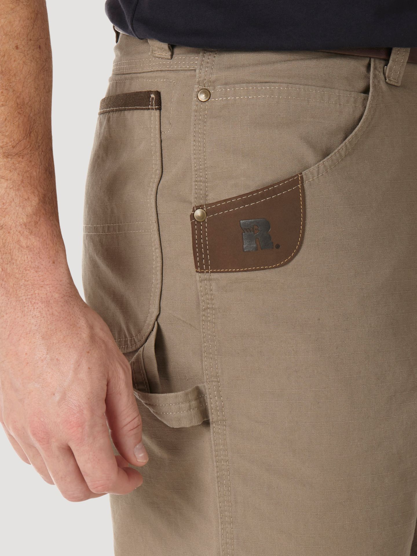 Шорты Wrangler Riggs Workwear® Carpenter Short, цвет: Тёмный хаки — фото 5