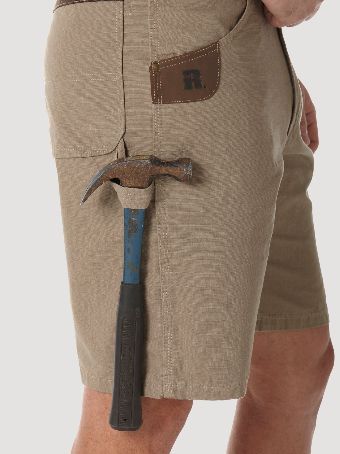 Шорты Wrangler Riggs Workwear® Carpenter Short, цвет: Тёмный хаки — фото 7