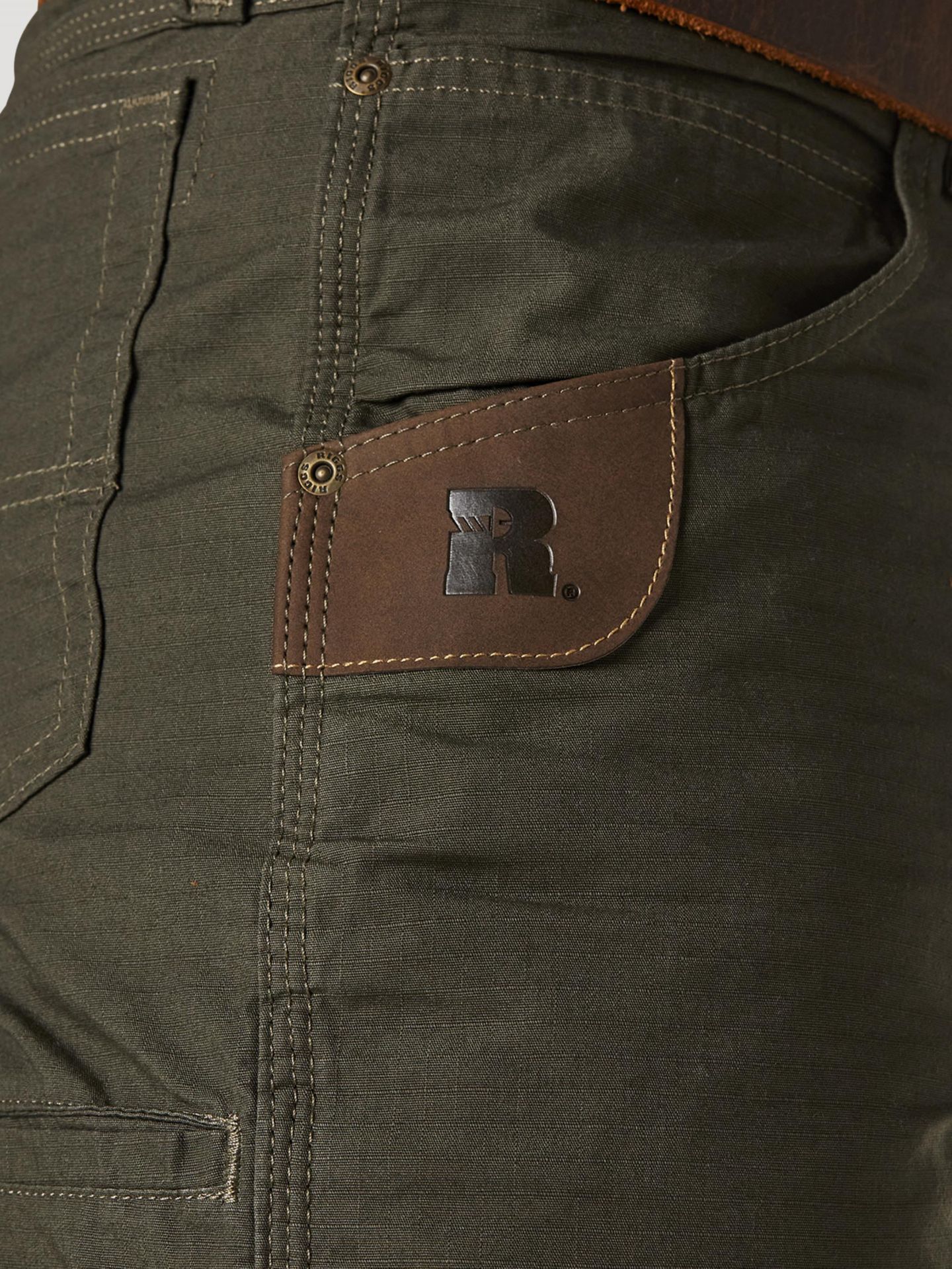 Мужские шорты Wrangler Riggs Workwear® Technician, цвет: Тёмно-зелёный — фото 8