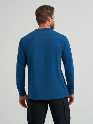 Wrangler® RIGGS Workwear® Long Sleeve 1 Pocket Performance T-Shirt in Oxford Blue alternative view 2