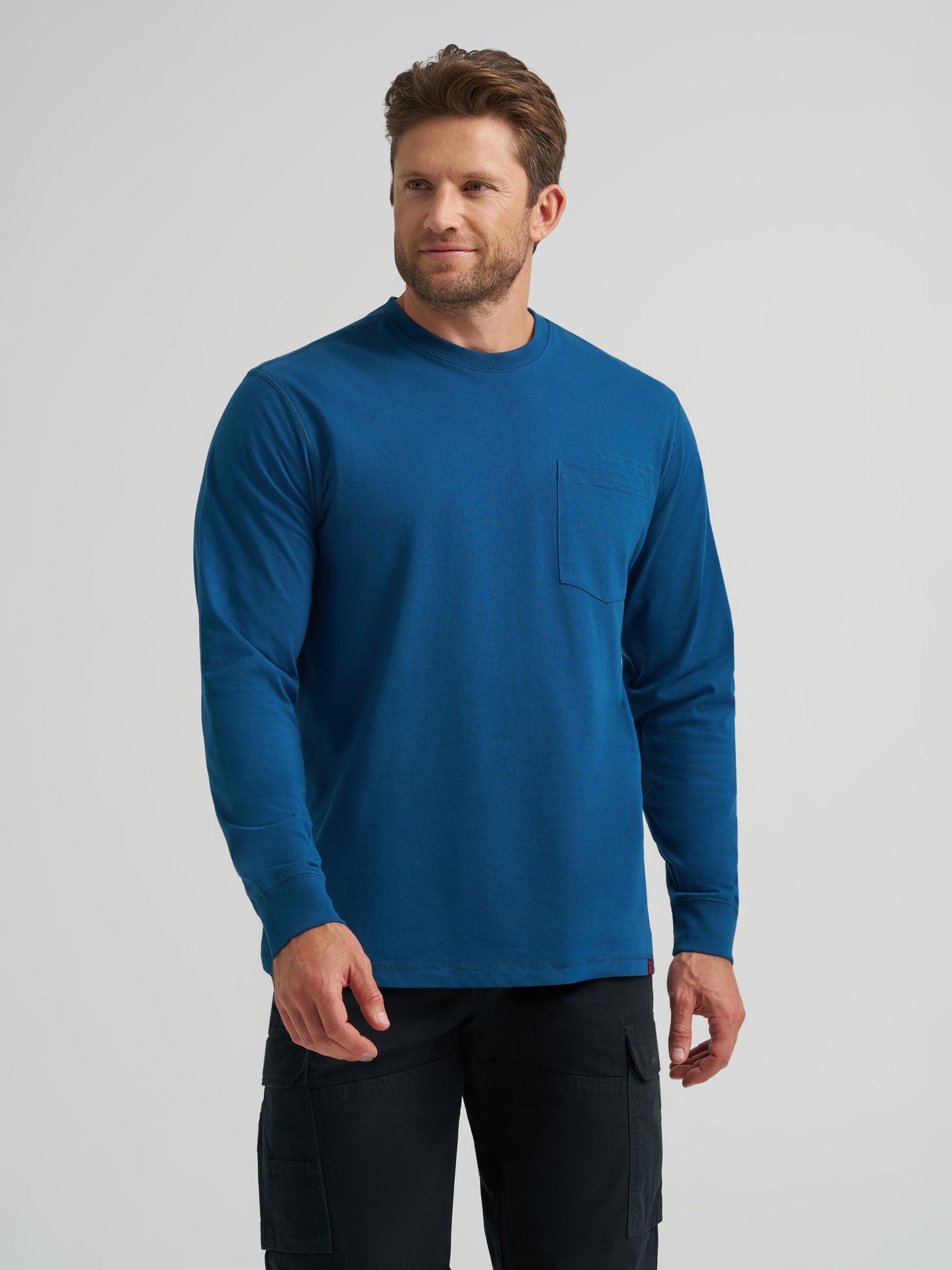 Мужская футболка Wrangler Riggs Workwear® Long Sleeve 1 Pocket Performance, цвет: Синий — фото 1