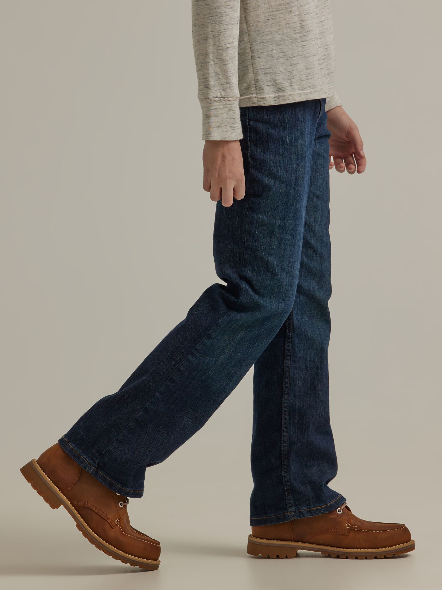 Джинсы Wrangler® Five Star Classic Stretch Bootcut для мальчиков, цвет: Индиго — фото 4