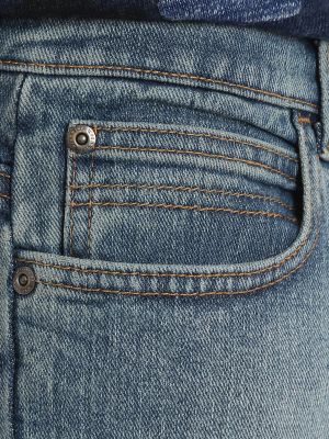 Boy's Wrangler&reg; Five Star Classic Stretch Bootcut Jean (4-7) in Light Denim alternative view 5