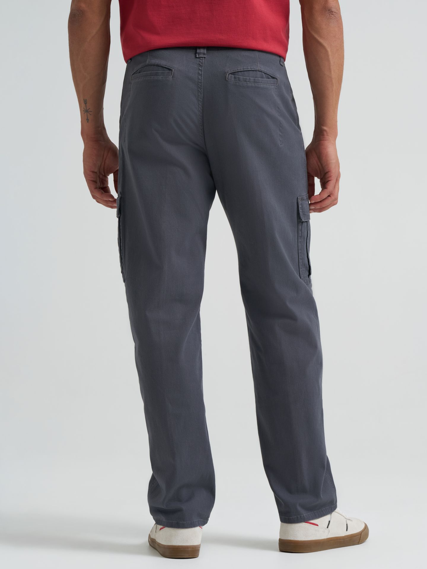 Мужские брюки Wrangler Five Star Premium Relaxed Fit Flex Cargo, цвет: Антрацитовый — фото 2