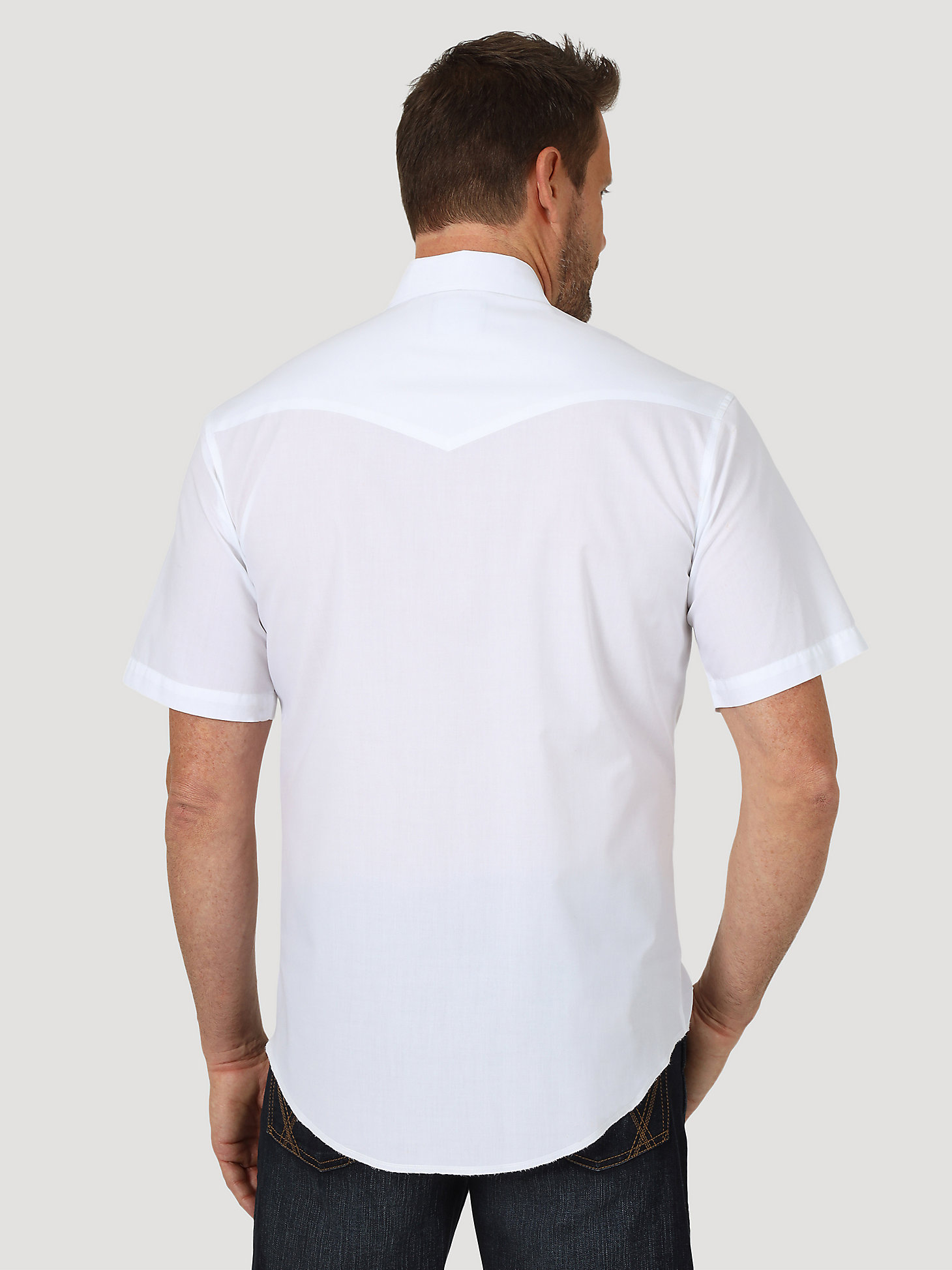 Men's Wrangler® Short Sleeve Solid Western Snap Sport Shirt in White alternative view 1