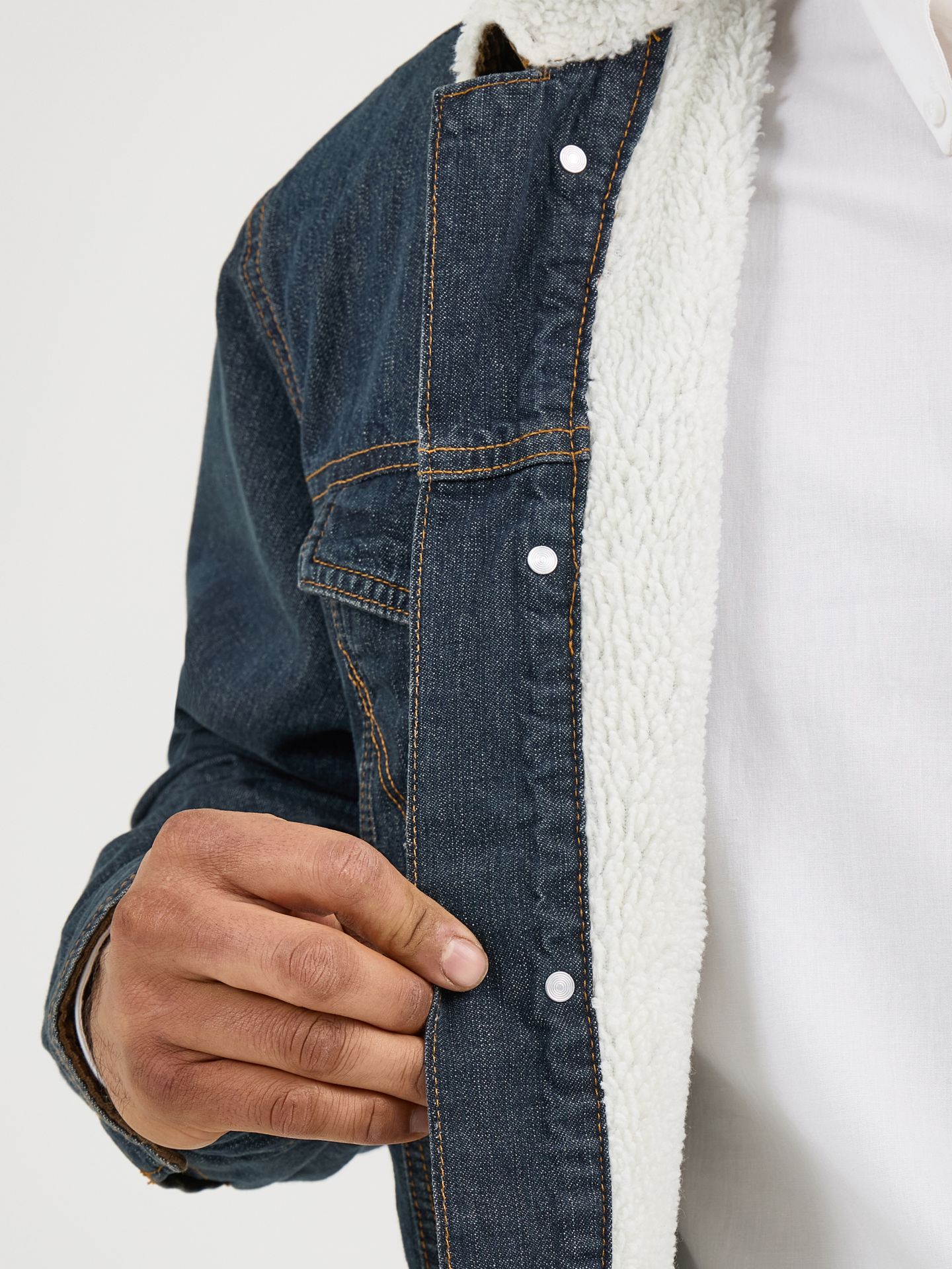 Мужская куртка Wrangler Western Sherpa Lined Denim Trucker, цвет: Rustic — фото 8