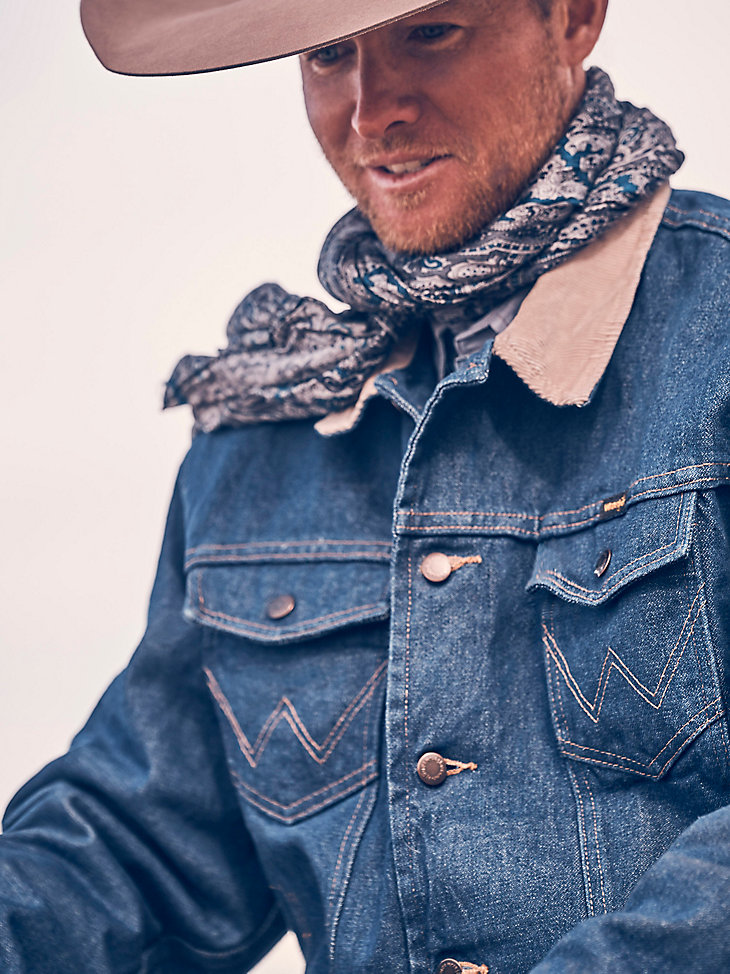 Men's Wrangler® Blanket Lined Corduroy Collar Denim Jacket in Prewashed Indigo alternative view