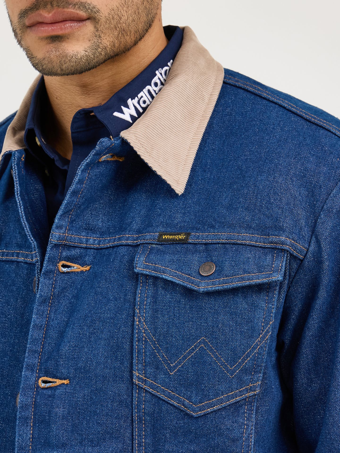 Мужская куртка Wrangler Blanket Lined Corduroy Collar Denim, цвет: Индиго — фото 6