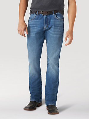 Straight Fit Men's Jeans | Wrangler®