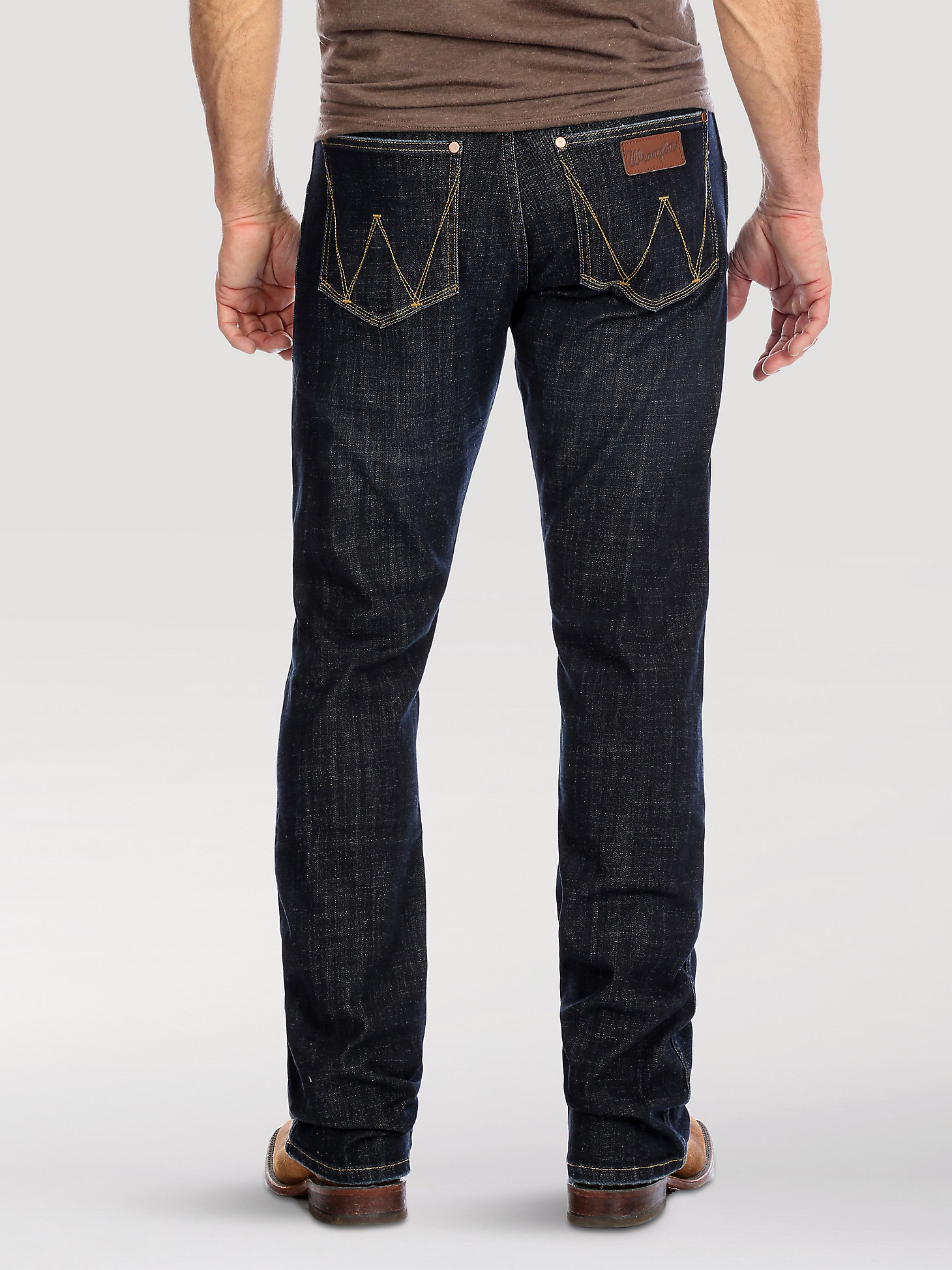 Men's Wrangler Retro® Slim Fit Bootcut Jean in Dax alternative view 3