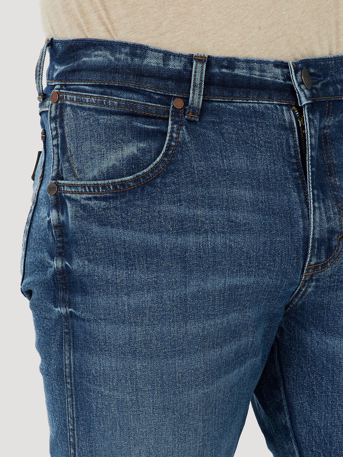 Men's Wrangler Retro® Slim Fit Bootcut Jean in Mile Post alternative view 4