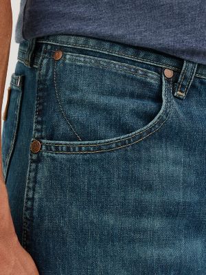 Men's Wrangler RetroÂ® Slim Fit Bootcut Jean