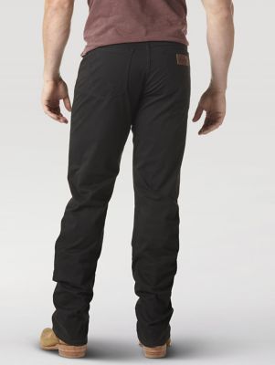 Men's Wrangler Retro® Slim Fit Straight Leg Pant in Black