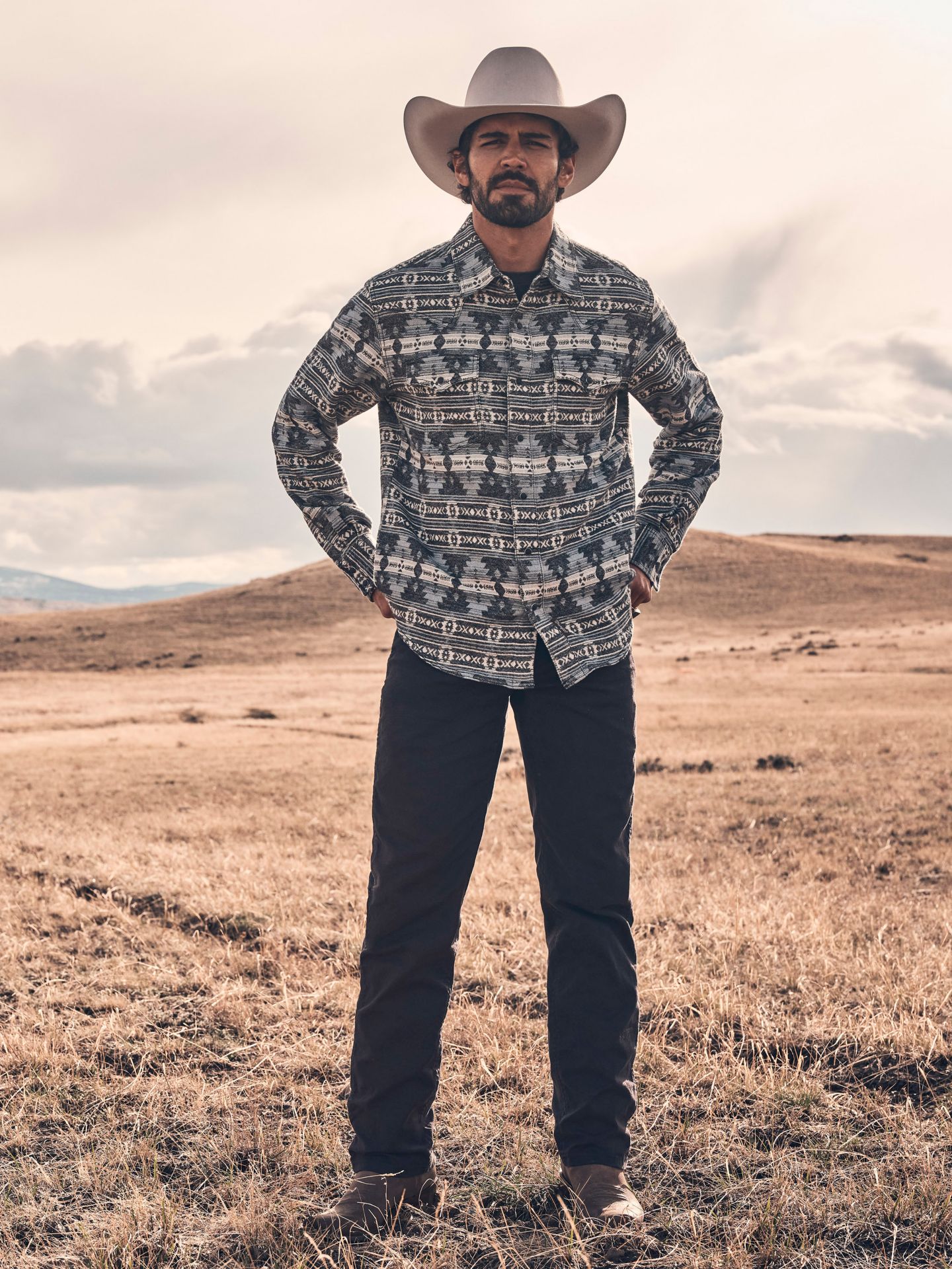 Мужские брюки Wrangler Retro® Slim Fit Straight Leg, цвет: Чёрный — фото 1