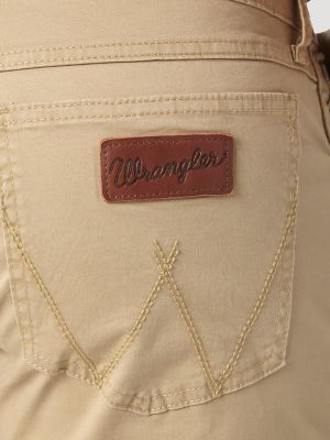 Men's Wrangler Retro&reg; Slim Fit Straight Leg Pant in Fawn