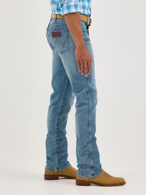 Men's Wrangler Retro® Slim Fit Straight Leg Jean in Jacksboro alternative view 2