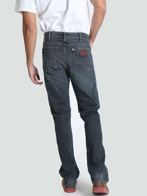 Men's Wrangler Retro® Slim Fit Straight Leg Jean in Jerome