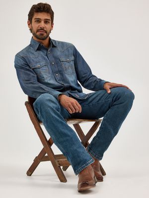 Men's Wrangler Retro® Slim Fit Straight Leg Jean in Portland