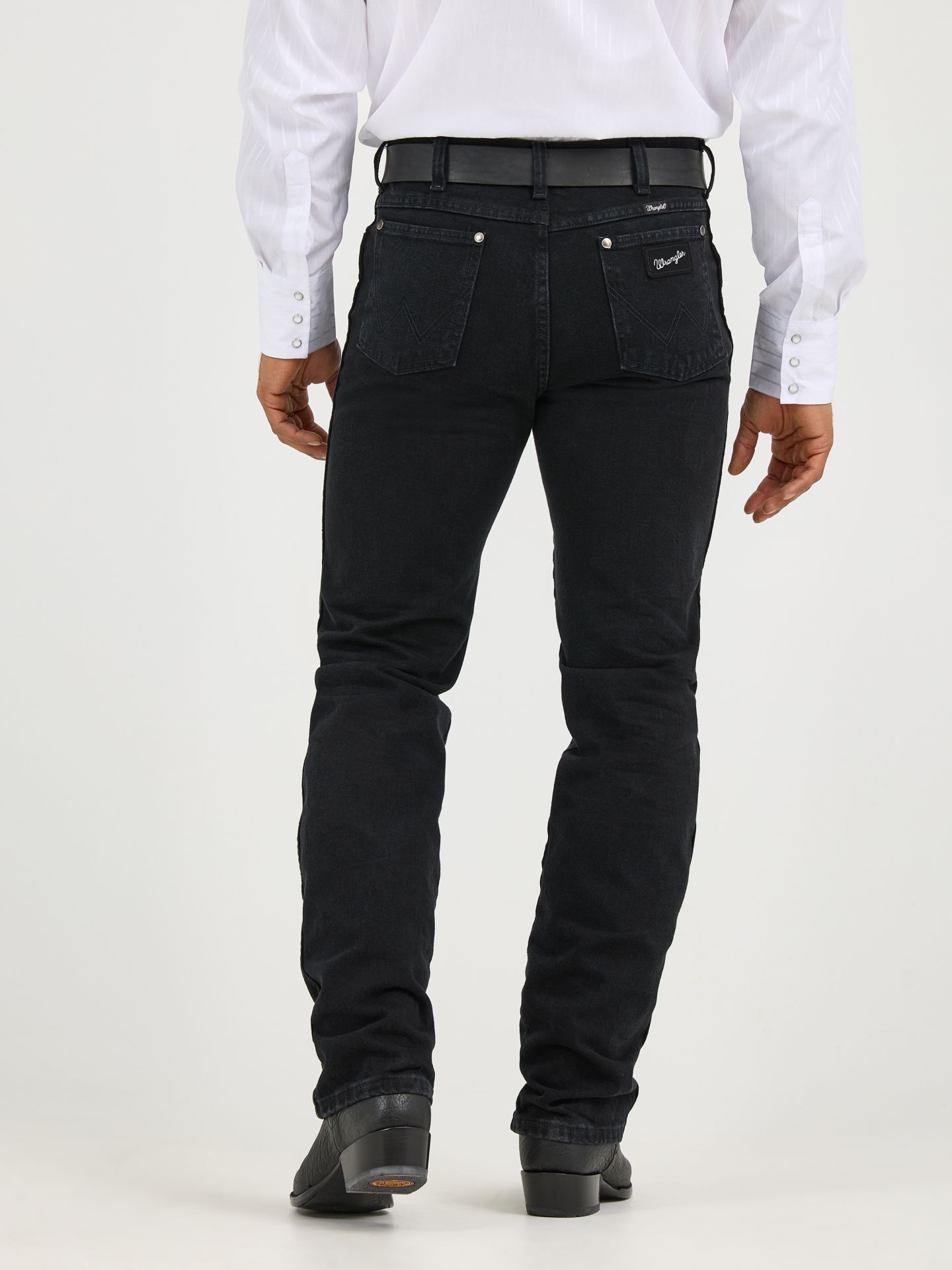 Мужские джинсы Wrangler Cowboy Cut® Silver Edition Slim Fit Jean, цвет: Чёрный — фото 3