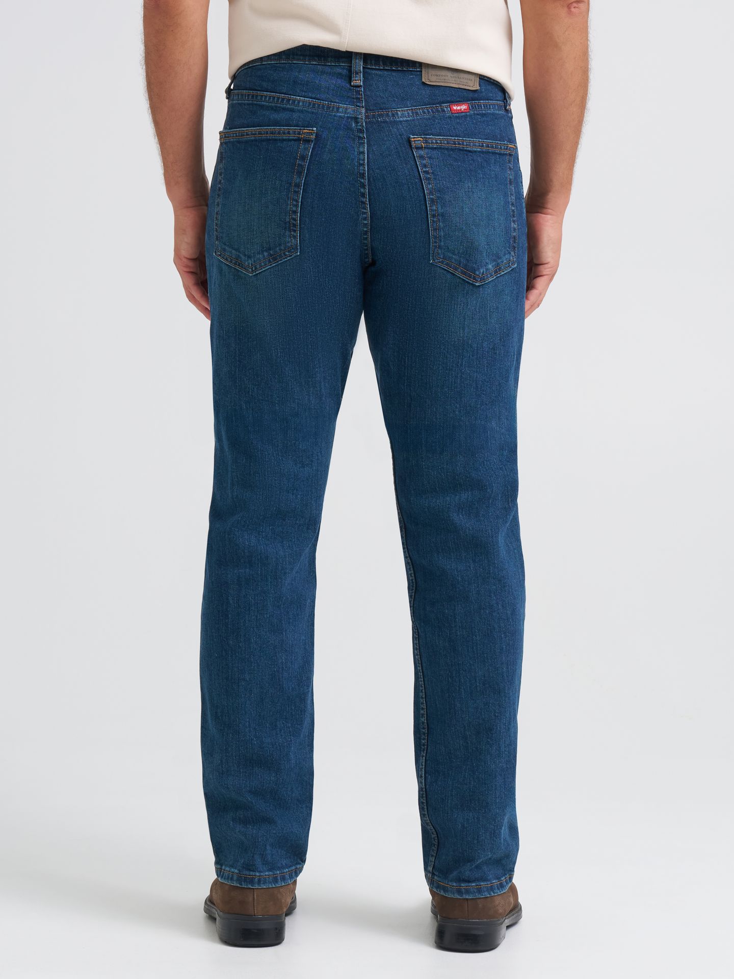 Мужские джинсы Wrangler Five Star Premium Denim Comfort Stretch Straight Fit Jean, цвет: Metro — фото 3