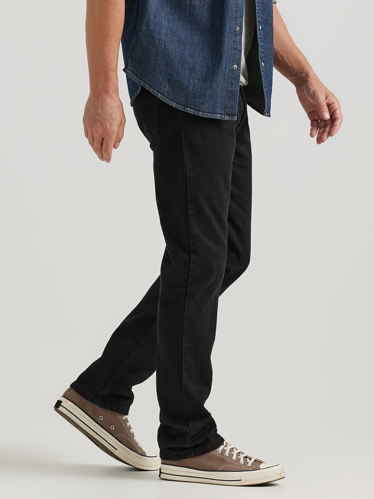 Wrangler® Five Star Premium Denim Regular Fit Jean in Coal Black alternative view 2