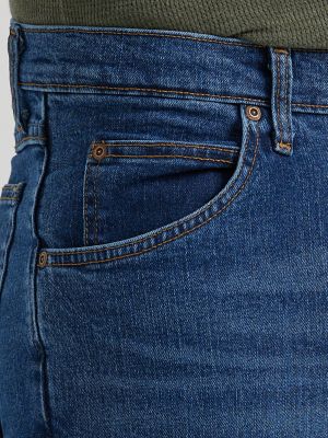 Wrangler® Five Star Premium Denim Flex For Comfort Regular Fit Jean in Dark Stonewash