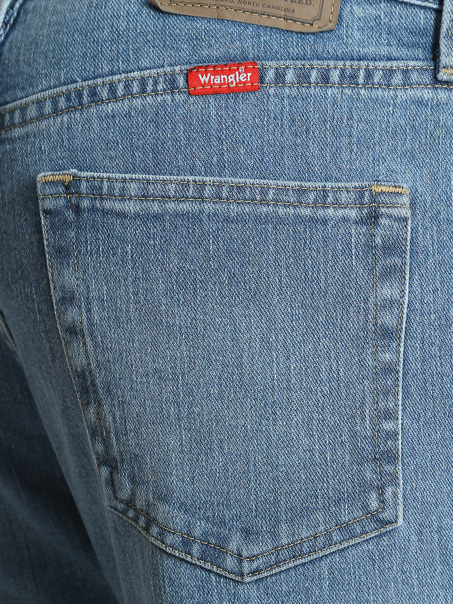 Wrangler® Five Star Premium Denim Flex For Comfort Regular Fit Jean in Stonewash Light alternative view 4