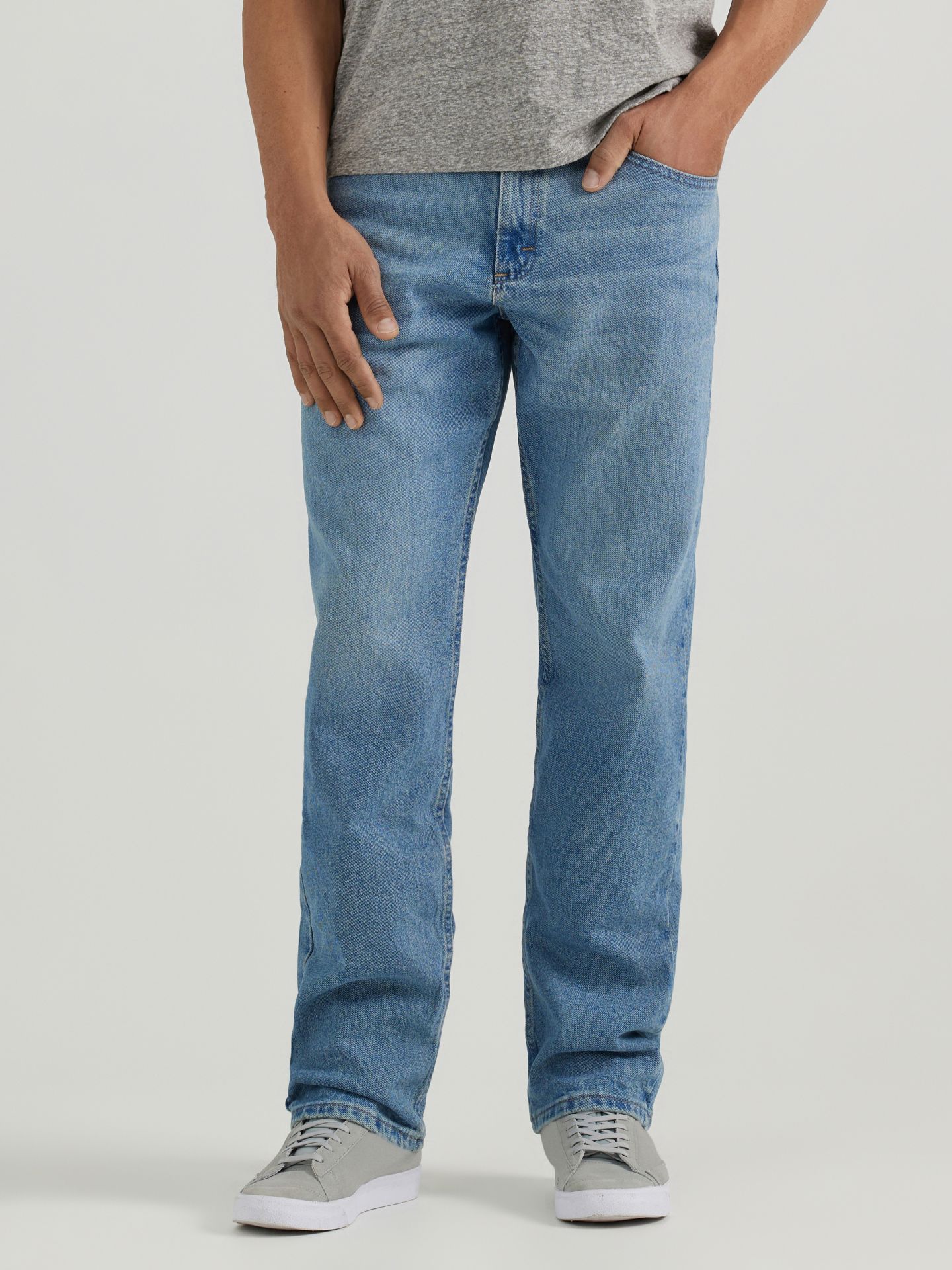 Мужские джинсы Wrangler Five Star Premium Denim Comfort Stretch Relaxed Fit Jean, цвет: Выбеленный — фото 2