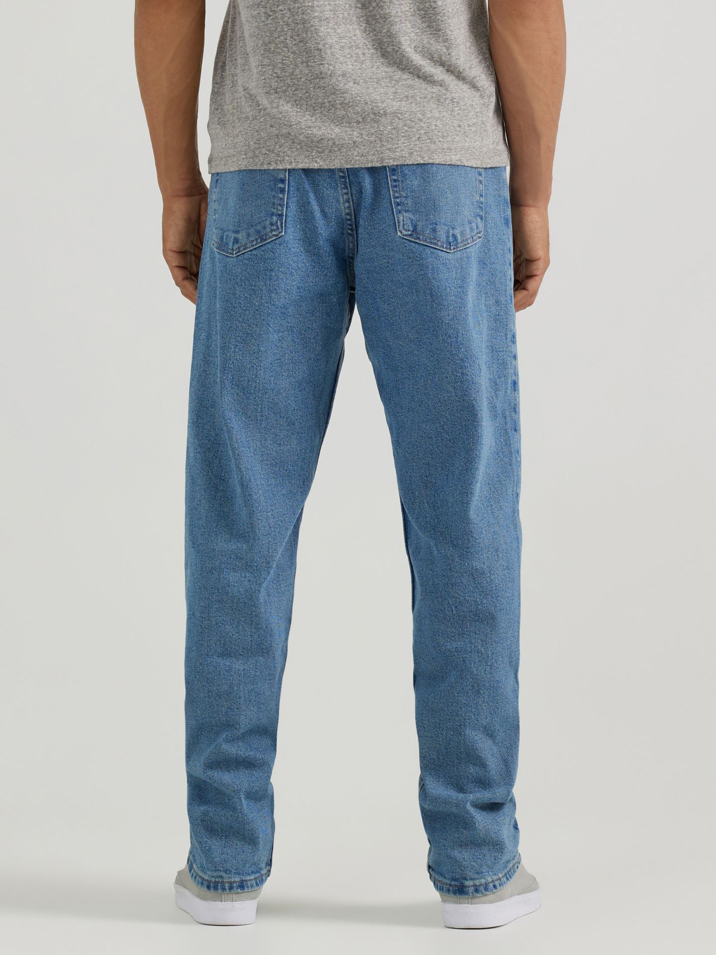 Мужские джинсы Wrangler Five Star Premium Denim Comfort Stretch Relaxed Fit Jean, цвет: Выбеленный — фото 3