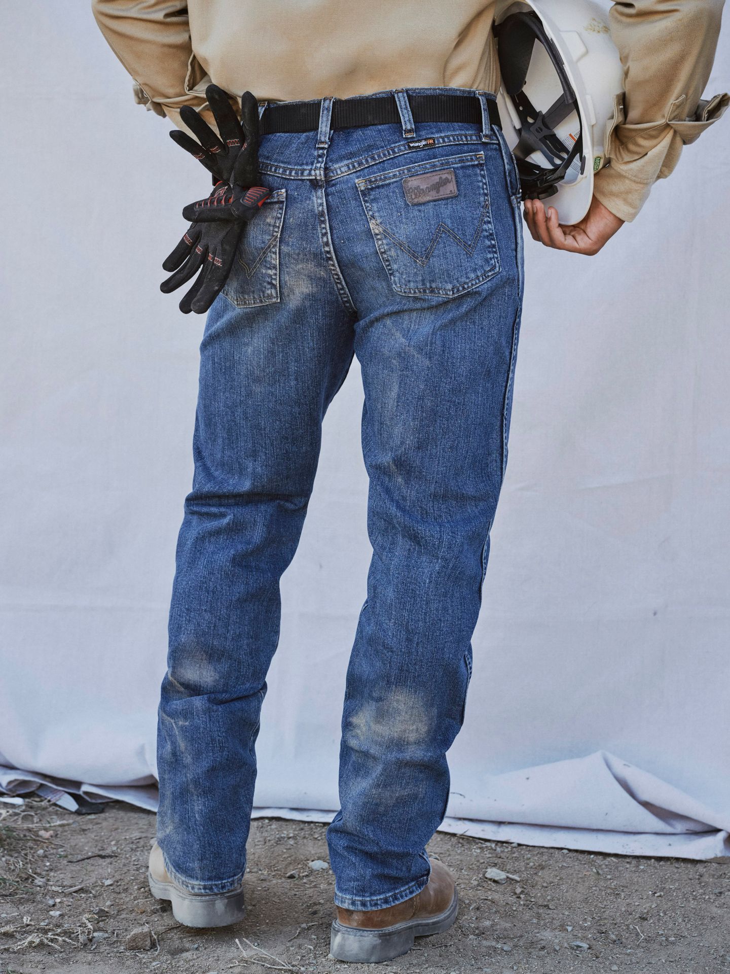 Джинсы Wrangler FR Flame-Resistant Advanced Comfort Regular Fit Jean, цвет: Dark Tint — фото 2