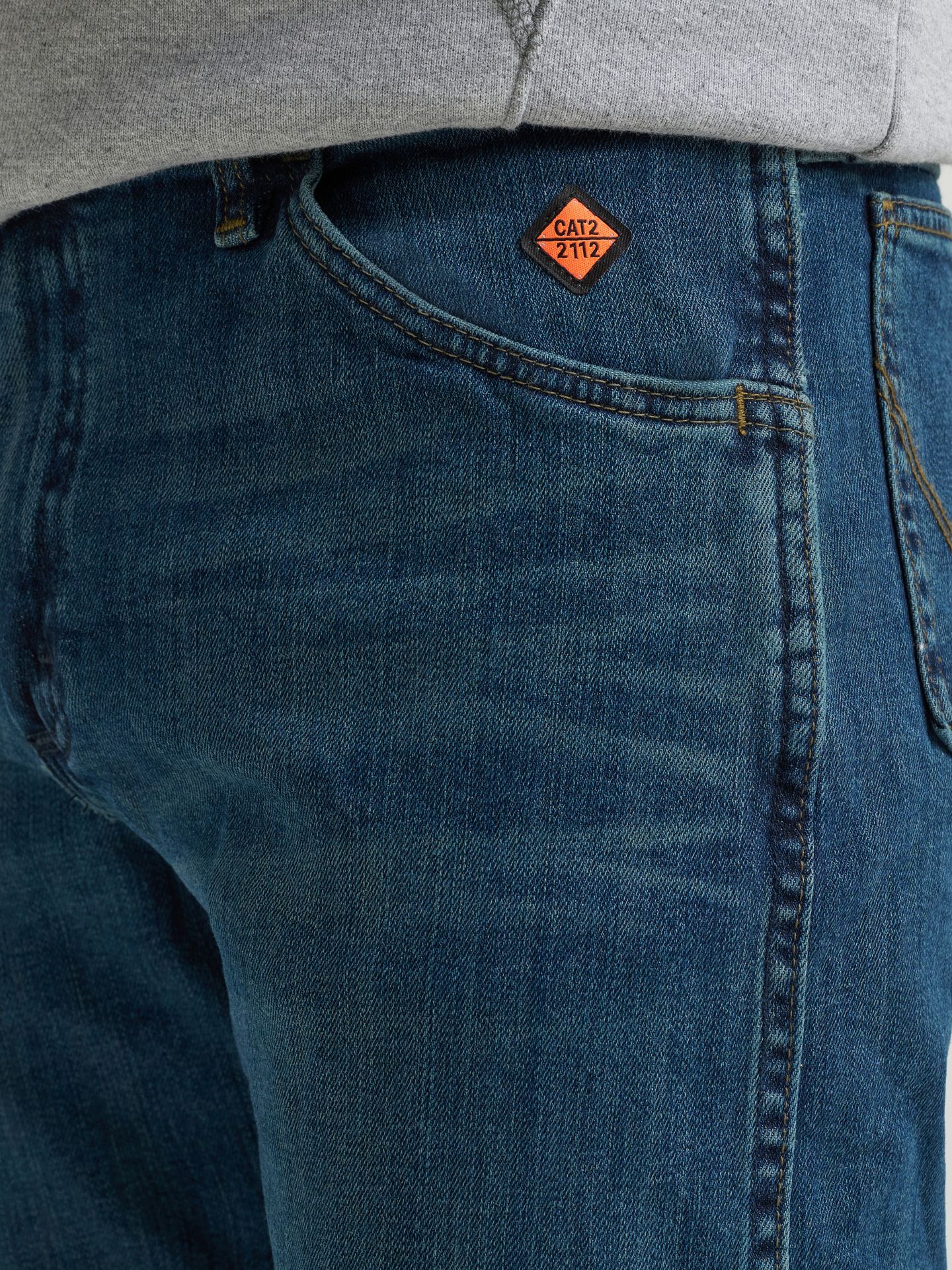 Джинсы Wrangler FR Flame-Resistant Advanced Comfort Regular Fit Jean, цвет: Dark Tint — фото 7