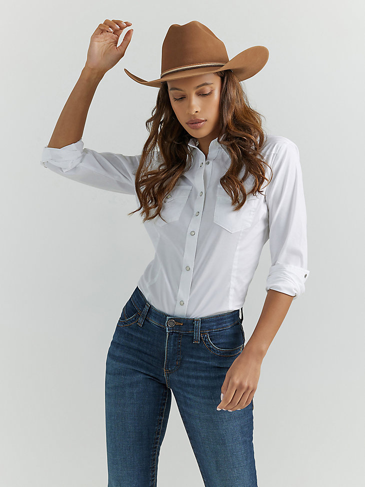 Wrangler® Long Sleeve One Point Front and Back Yokes Solid Top in White main view