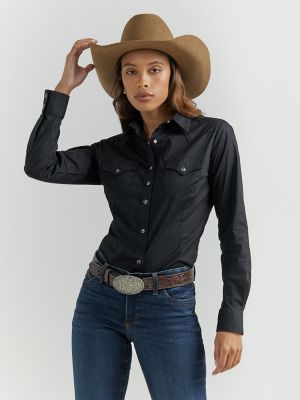 Wrangler® Long Sleeve One Point Front and Back Yokes Solid Top