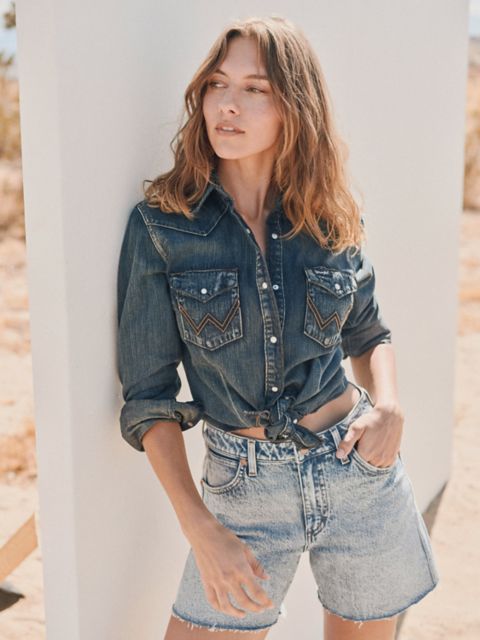 Женские джинсы Wrangler Women's Long Sleeve Western Snap Denim Top