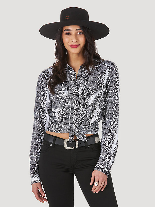 Women's Wrangler Retro® Long Sleeve Snake Print Western Snap Shirt