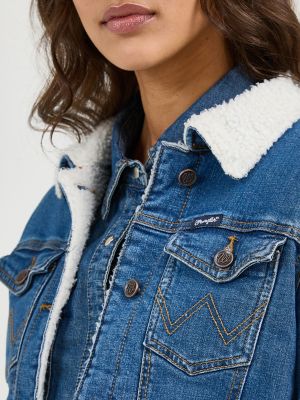 Women's Wrangler Retro® Sherpa Lined Western Denim Jacket in Bleached Denim