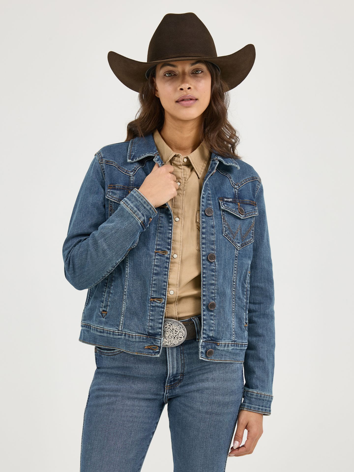 Женская куртка Wrangler Classic Western Denim, цвет: Тёмный джинсовый — фото 2