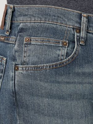 Men's Relaxed Fit Flex Jean | Men's JEANS | Wrangler®