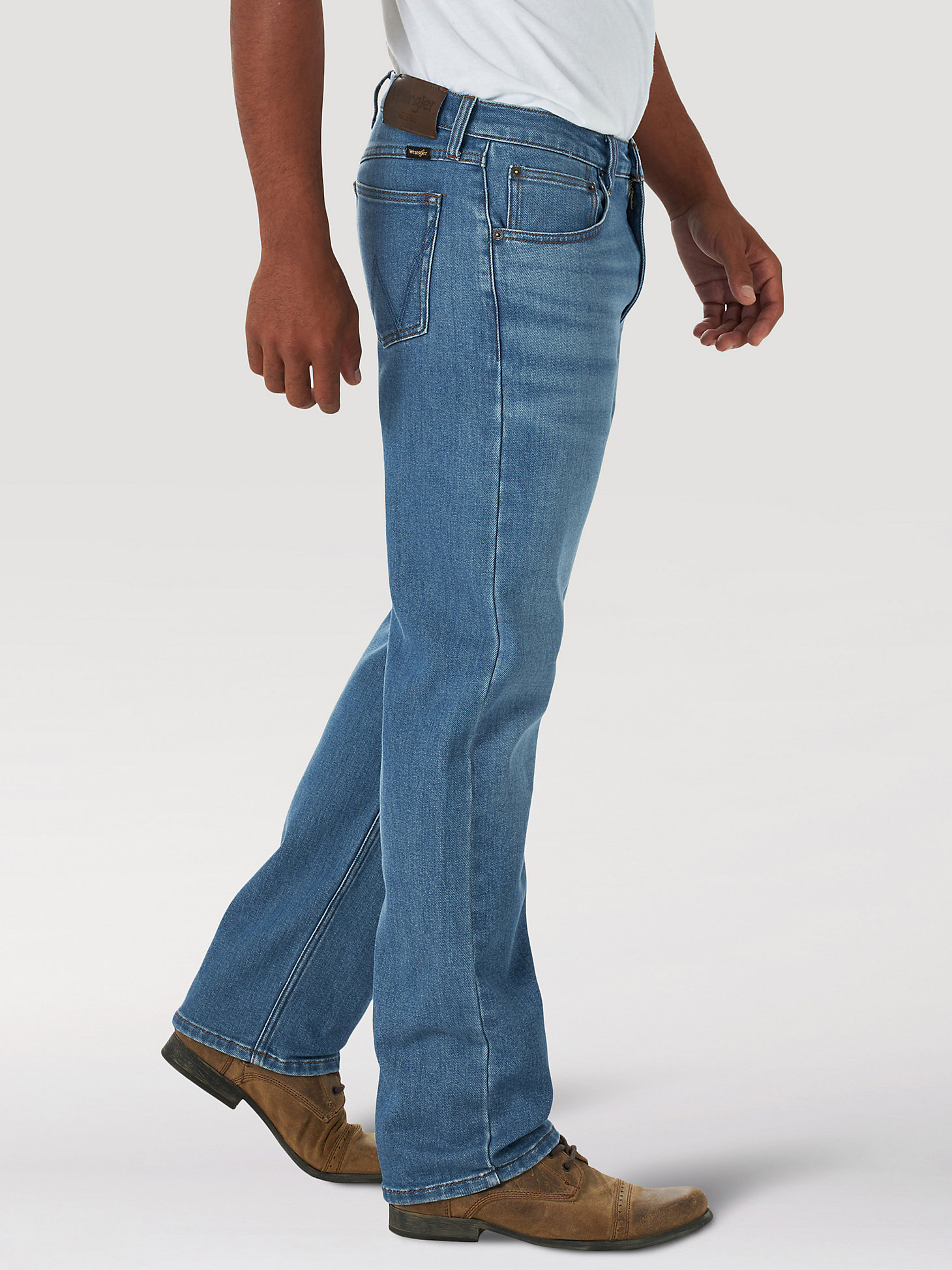 Men's Regular Fit Flex Jean | Men's JEANS | Wrangler®