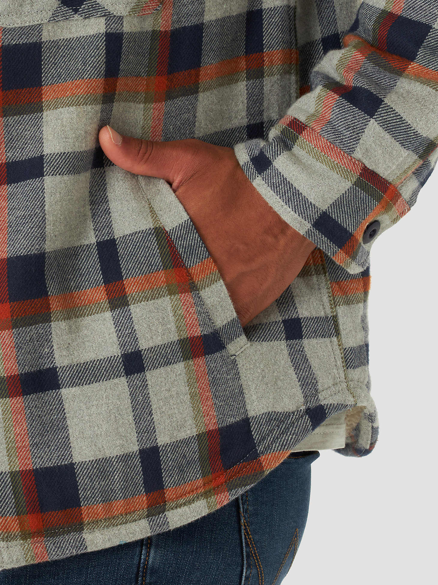 Men's Wrangler® Sherpa Collar Plaid Shirt Jacket in Grey Plaid alternative view 5