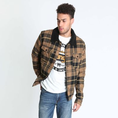 Men's Sherpa Lined Wool Trucker Jacket Wrangler®