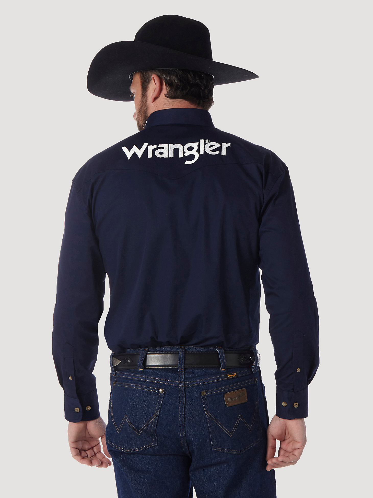 Men's Wrangler® Logo Long Sleeve Button Down Solid Shirt in Navy alternative view 1