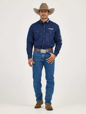 Men's Wrangler&reg; Logo Long Sleeve Button Down Solid Shirt