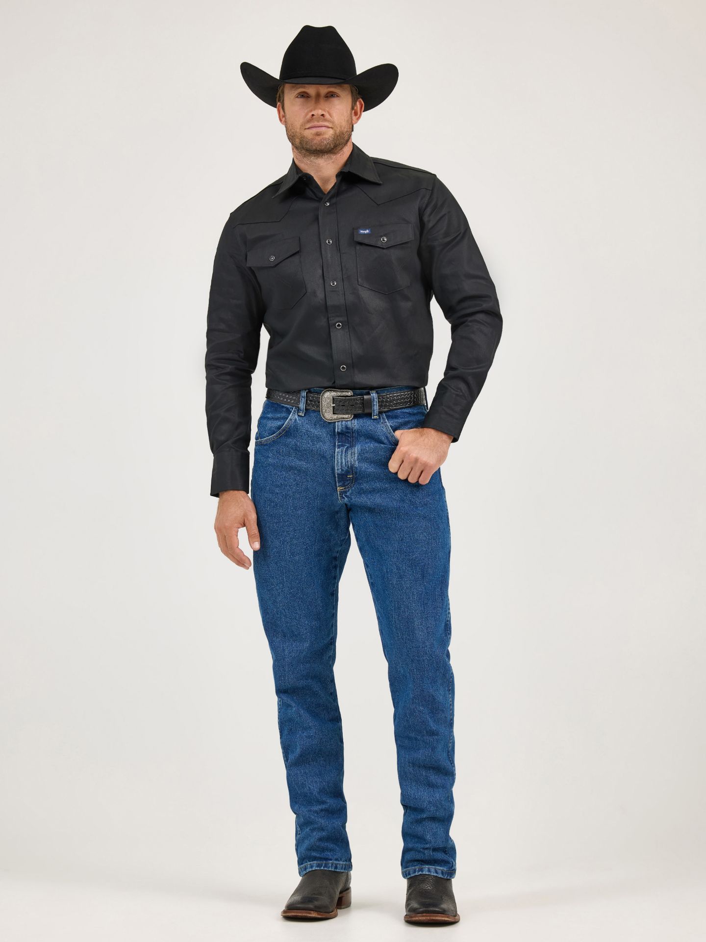 Мужская рубашка Wrangler Cowboy Cut® Firm Finish Twill Western Snap Work Shirt, цвет: Чёрный — фото 2